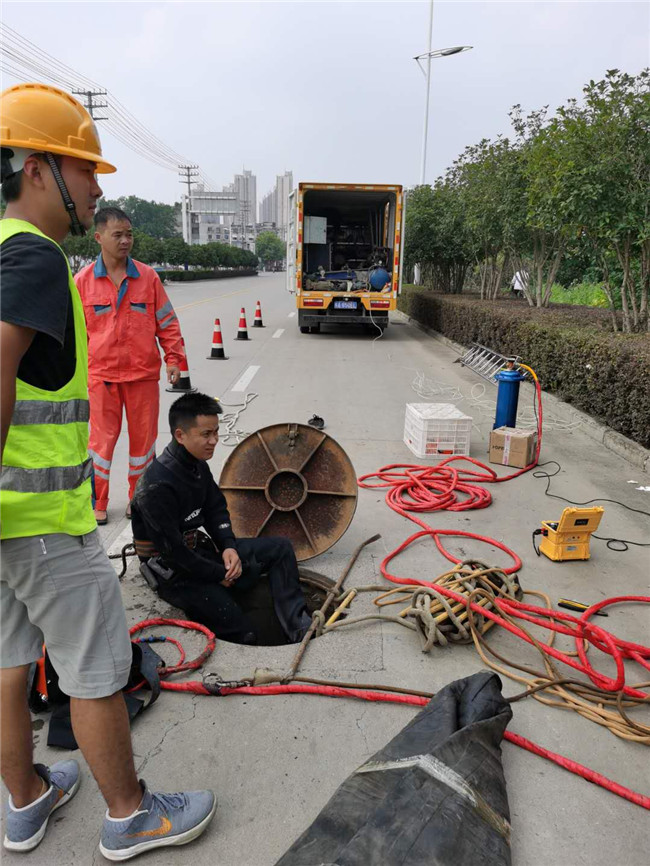 临泉翻衬法管道修复技术主要工序